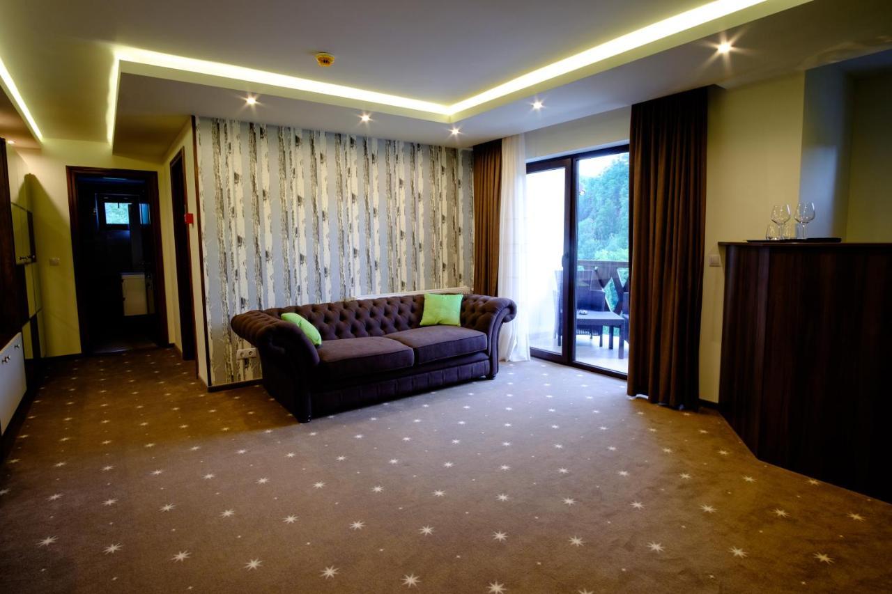 Hotel Poezia Luna Ngoại thất bức ảnh
