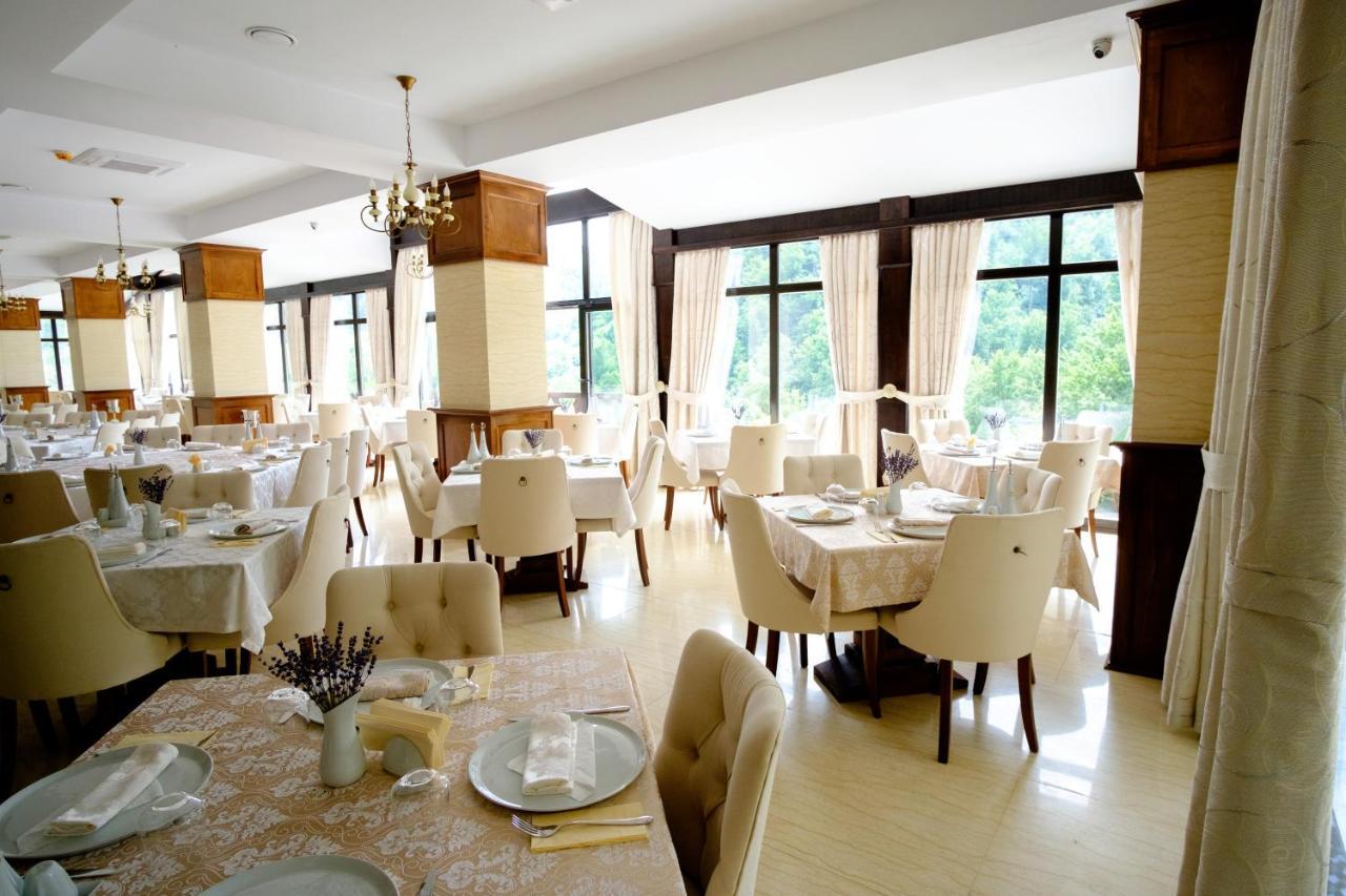 Hotel Poezia Luna Ngoại thất bức ảnh