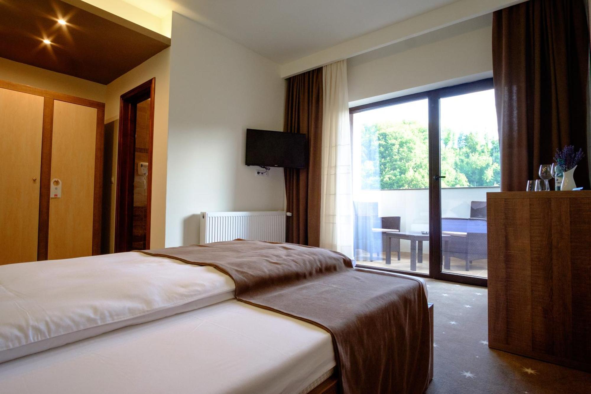 Hotel Poezia Luna Ngoại thất bức ảnh
