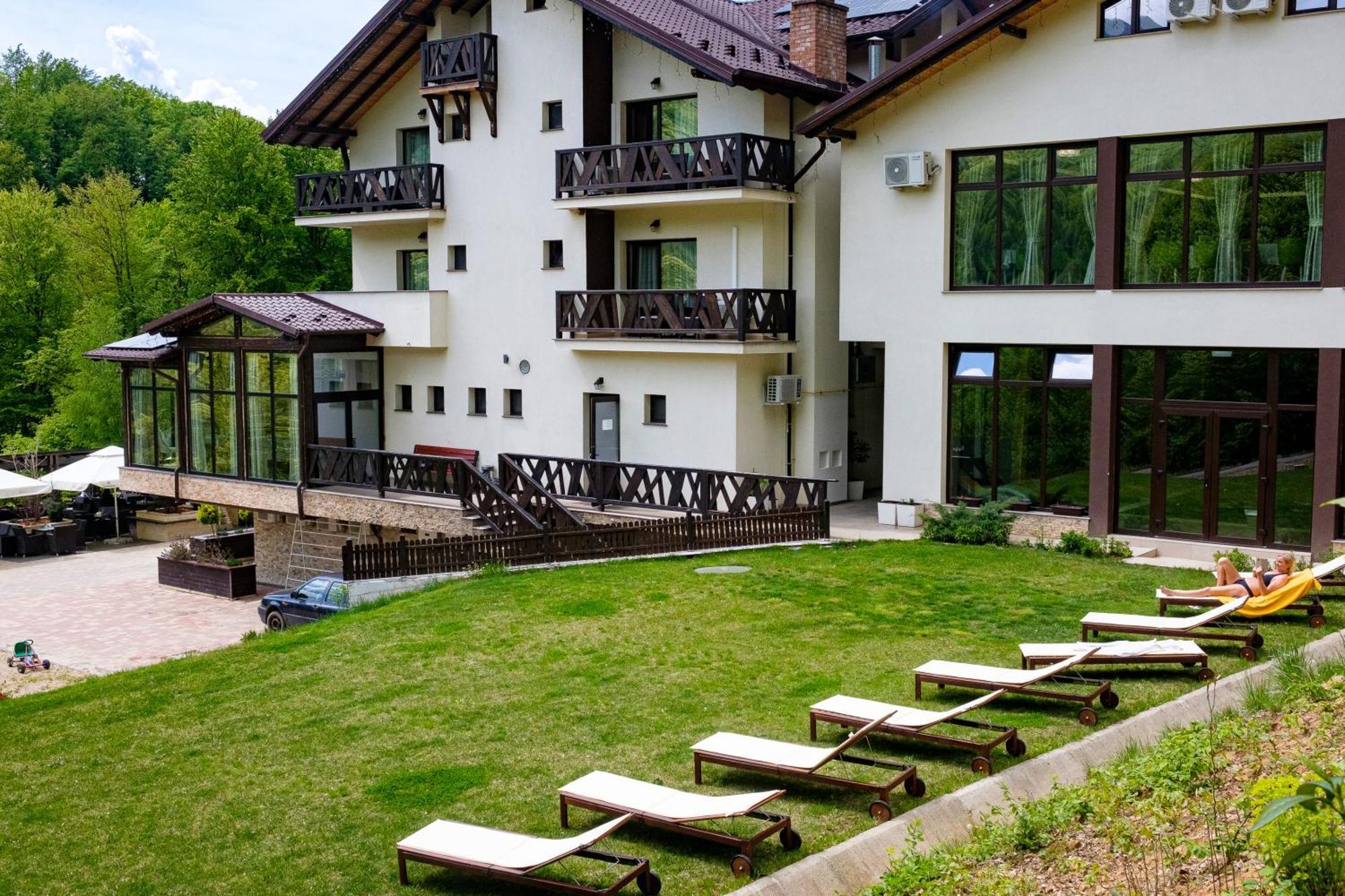 Hotel Poezia Luna Ngoại thất bức ảnh