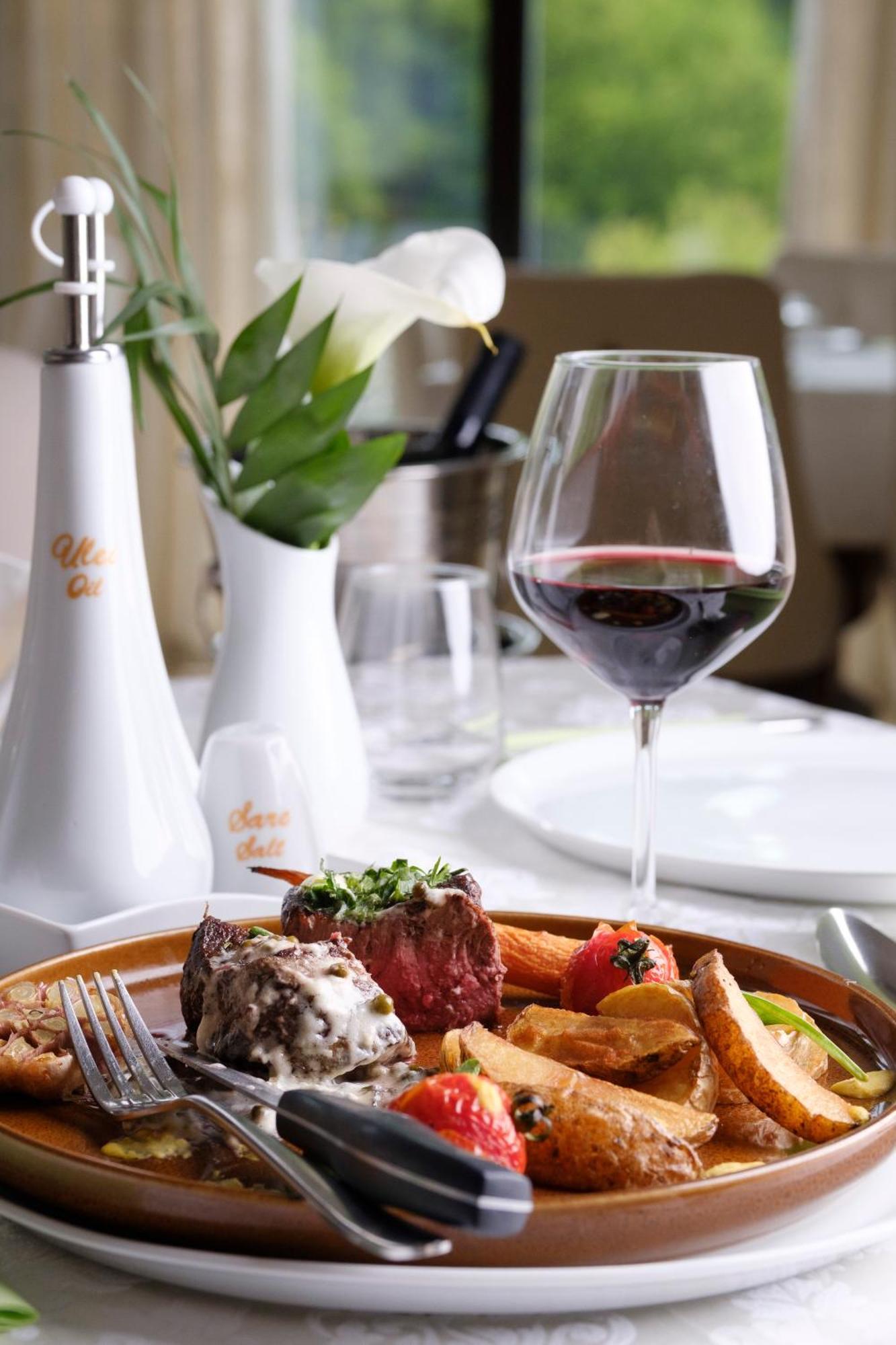 Hotel Poezia Luna Ngoại thất bức ảnh